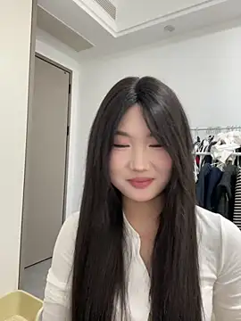 Snapshot of xyebobs chatting on 23, 11, 2025 xyebobs online show from 23, 11, 2025