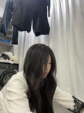 Snapshot of xyebobs chatting on 3, 12, 2025 xyebobs online show from 3, 12, 2025