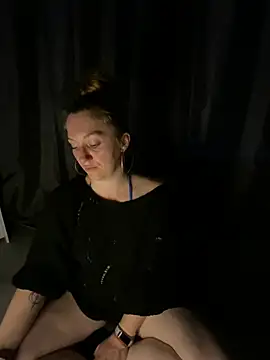 Snapshot of Stoner_BarbieXX chatting on 24, 6, 2026 Stoner BarbieXX online show from 24, 6, 2026