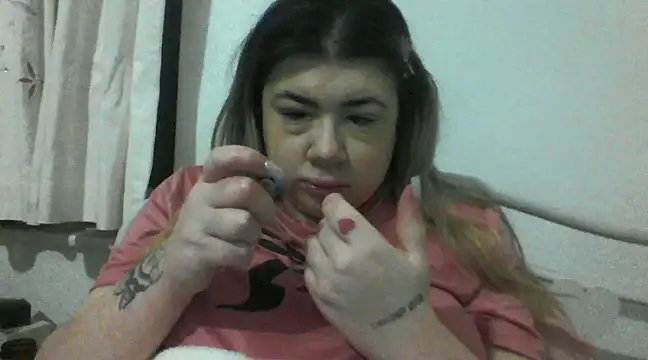 Snapshot of CamilaCherryX chatting on 15, 1, 2025 CamilaCherryX online show from 15, 1, 2025