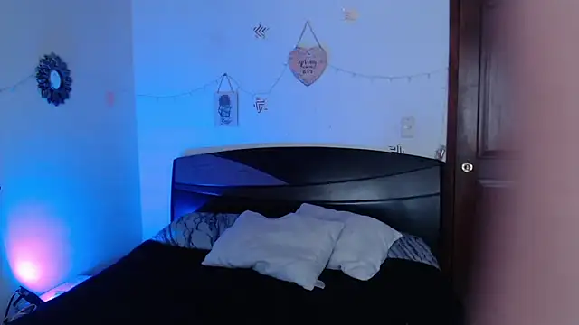 Snapshot of anhiahoney02 chatting on 3, 2, 2025 anhiahoney02 online show from 3, 2, 2025