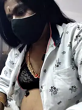 Snapshot of Tamilrojanew chatting on 5, 1, 2025 Tamilrojanew online show from 5, 1, 2025