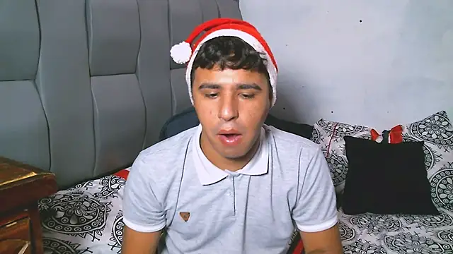 Snapshot of beautiful_james chatting on 12, 12, 2024 beautiful james online show from 12, 12, 2024