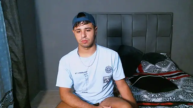 Snapshot of beautiful_james chatting on 29, 1, 2025 beautiful james online show from 29, 1, 2025