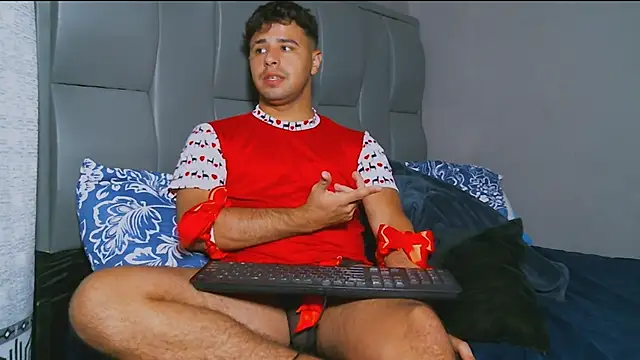 Snapshot of beautiful_james chatting on 16, 2, 2025 beautiful james online show from 16, 2, 2025