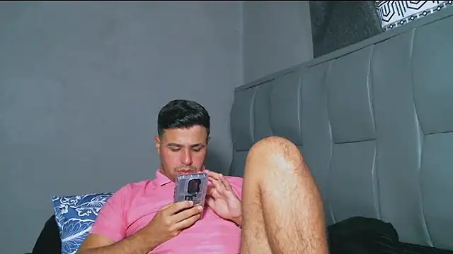 Snapshot of beautiful_james chatting on 18, 2, 2025 beautiful james online show from 18, 2, 2025