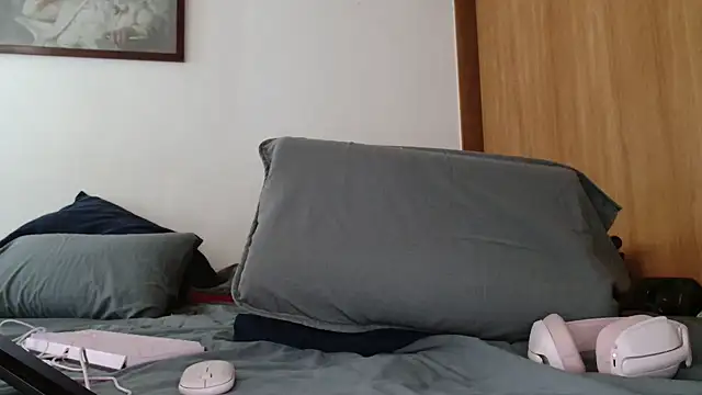 Snapshot of DirtyDi97 chatting on 25, 9, 2025 DirtyDi97 online show from 25, 9, 2025