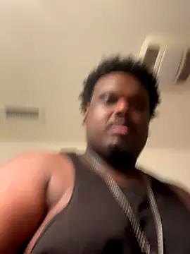 Snapshot of BigBossaNova69 chatting on 10, 9, 2025 BigBossaNova69 online show from 10, 9, 2025