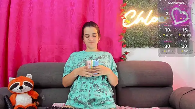 Chloesmithx  online show from 24, 1, 2025