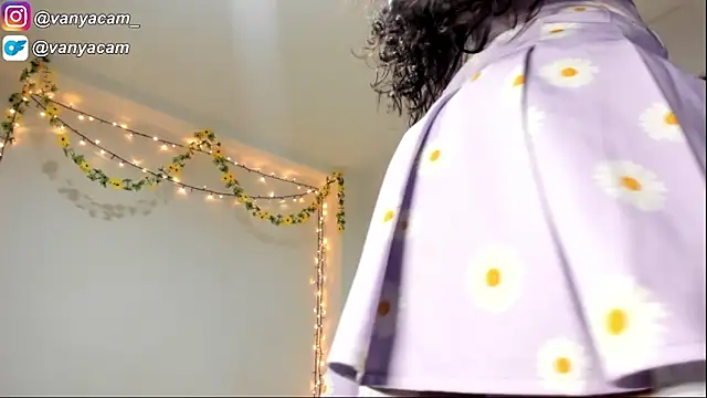 vanyacam  online show from 12, 4, 2026