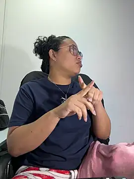 angela angels  online show from 24, 10, 2025