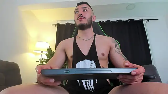 Snapshot of Zionmattis chatting on 7, 12, 2024 Zionmattis online show from 7, 12, 2024