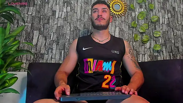 Snapshot of Zionmattis chatting on 9, 3, 2025 Zionmattis online show from 9, 3, 2025