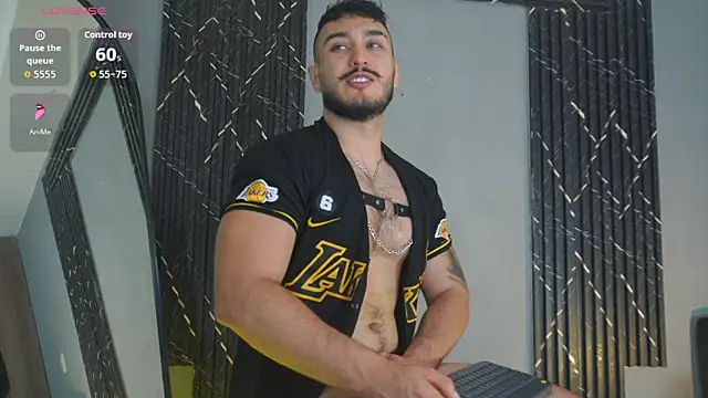 Snapshot of Zionmattis chatting on 5, 11, 2025 Zionmattis online show from 5, 11, 2025