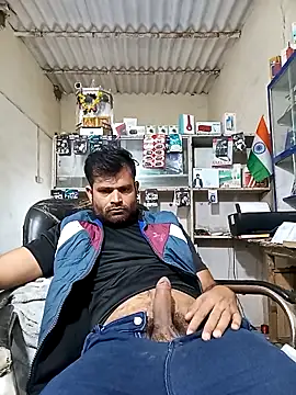 Snapshot of Priynkarani chatting on 15, 11, 2025 Priynkarani online show from 15, 11, 2025