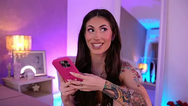 OhhAisha online show from 30, 11, 2025