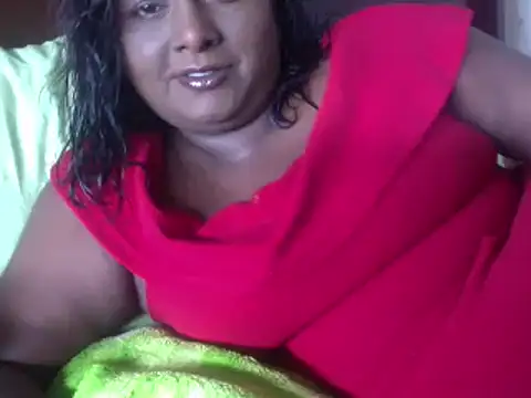 Snapshot of INDIANSIN2 chatting on 4, 1, 2025 INDIANSIN2 online show from 4, 1, 2025