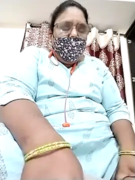 Snapshot of Pushpavathi_78 chatting on 17, 10, 2025 Pushpavathi 78 online show from 17, 10, 2025