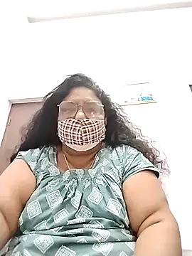 Snapshot of Pushpavathi_78 chatting on 28, 10, 2025 Pushpavathi 78 online show from 28, 10, 2025