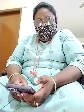 Snapshot of Pushpavathi_78 chatting on 5, 11, 2025 Pushpavathi 78 online show from 5, 11, 2025