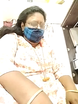 Snapshot of Pushpavathi_78 chatting on 13, 11, 2025 Pushpavathi 78 online show from 13, 11, 2025