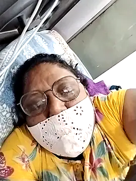 Snapshot of Pushpavathi_78 chatting on 18, 11, 2025 Pushpavathi 78 online show from 18, 11, 2025