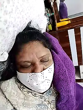 Snapshot of Pushpavathi_78 chatting on 21, 11, 2025 Pushpavathi 78 online show from 21, 11, 2025