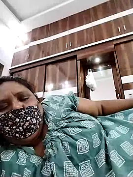 Snapshot of Pushpavathi_78 chatting on 30, 11, 2025 Pushpavathi 78 online show from 30, 11, 2025