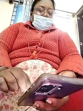 Snapshot of Pushpavathi_78 chatting on 2, 12, 2025 Pushpavathi 78 online show from 2, 12, 2025