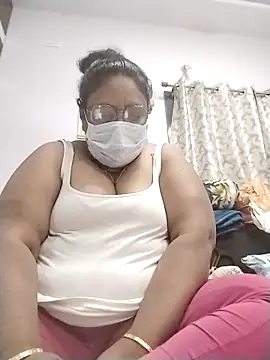 Snapshot of Pushpavathi_78 chatting on 18, 12, 2025 Pushpavathi 78 online show from 18, 12, 2025