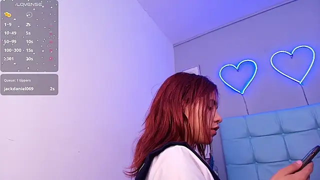 Snapshot of misskatthy1 chatting on 2, 2, 2025 misskatthy1 online show from 2, 2, 2025
