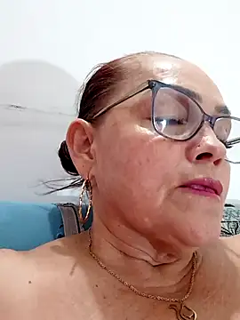 Snapshot of Zamara_milf chatting on 8, 2, 2025 Zamara milf online show from 8, 2, 2025