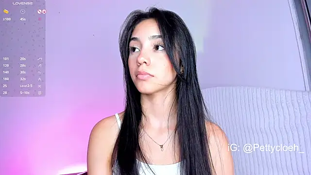 Snapshot of PettyCloeh chatting on 11, 2, 2025 PettyCloeh online show from 11, 2, 2025