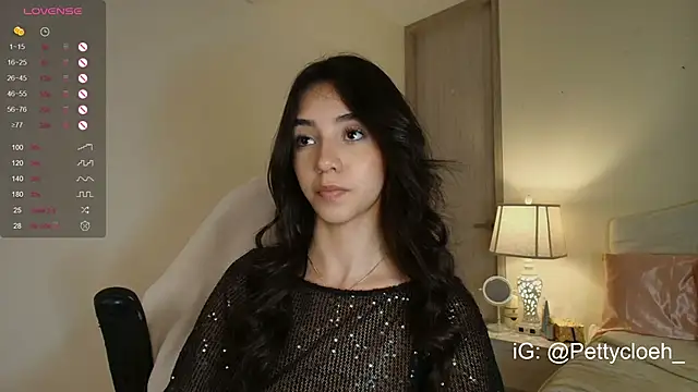 Snapshot of PettyCloeh chatting on 29, 10, 2025 PettyCloeh online show from 29, 10, 2025