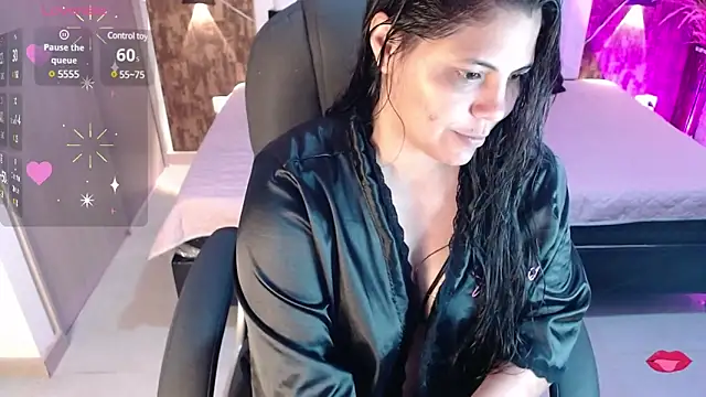 Snapshot of dulce__love69 chatting on 26, 12, 2024 dulce love69 online show from 26, 12, 2024