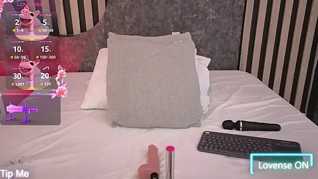 Snapshot of miss10_antonella chatting on 26, 11, 2025 miss10 antonella online show from 26, 11, 2025