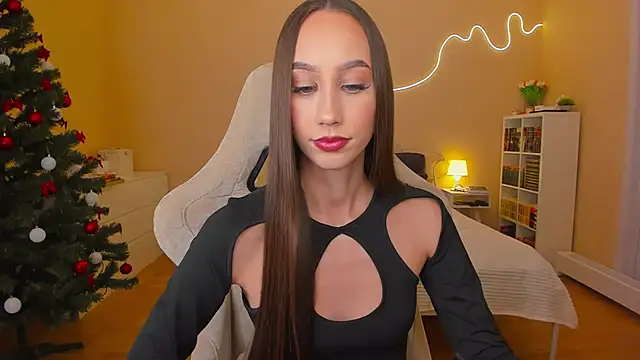 Snapshot of your_emily_ chatting on 10, 1, 2025 your emily online show from 10, 1, 2025