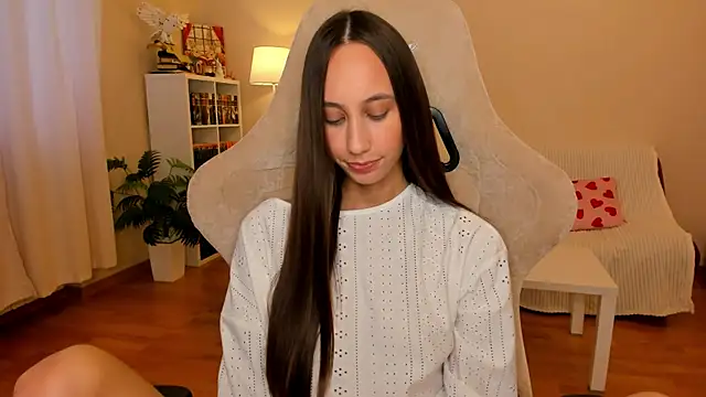 Snapshot of your_emily_ chatting on 12, 9, 2025 your emily online show from 12, 9, 2025