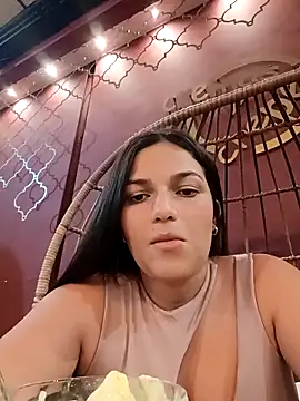 girl milk1 online show from 11, 11, 2025