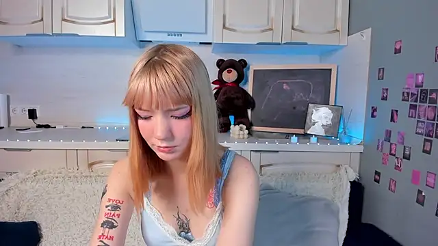 Snapshot of Linablueeyed chatting on 5, 2, 2025 Linablueeyed online show from 5, 2, 2025
