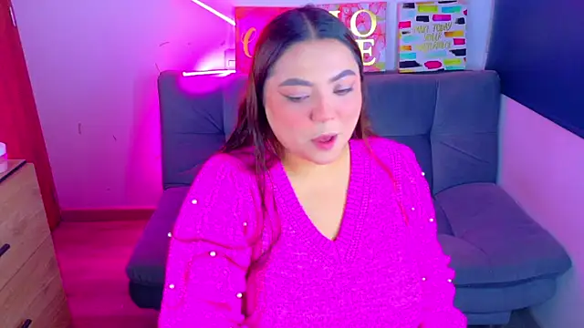 Snapshot of Rebeca_charme21 chatting on 21, 11, 2025 Rebeca charme21 online show from 21, 11, 2025