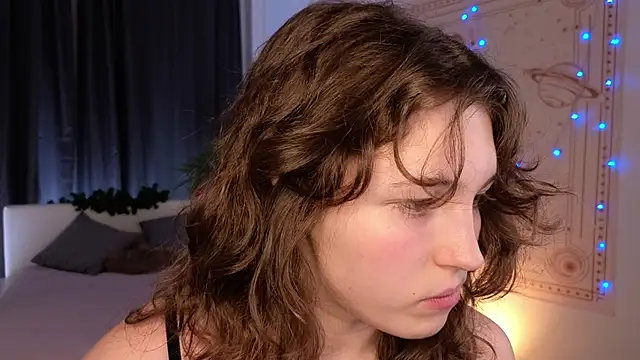 Snapshot of cherry_lea chatting on 22, 12, 2024 cherry lea online show from 22, 12, 2024