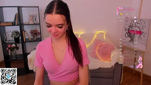 Snapshot of LizaTheButter chatting on 19, 3, 2025 LizaTheButter online show from 19, 3, 2025