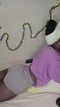 Snapshot of FreakySag_8888 chatting on 8, 11, 2025 FreakySag 8888 online show from 8, 11, 2025