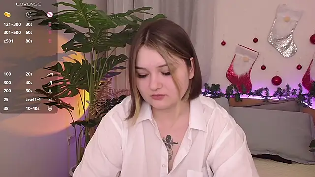 Snapshot of Alice_Walters chatting on 13, 1, 2025 Alice Walters online show from 13, 1, 2025