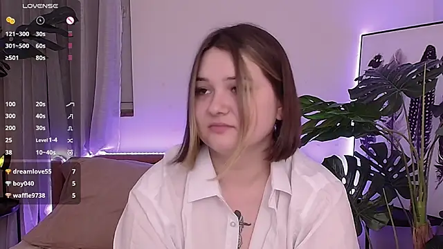 Snapshot of Alice_Walters chatting on 17, 1, 2025 Alice Walters online show from 17, 1, 2025