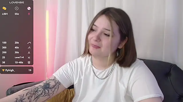 Snapshot of Alice_Walters chatting on 25, 1, 2025 Alice Walters online show from 25, 1, 2025