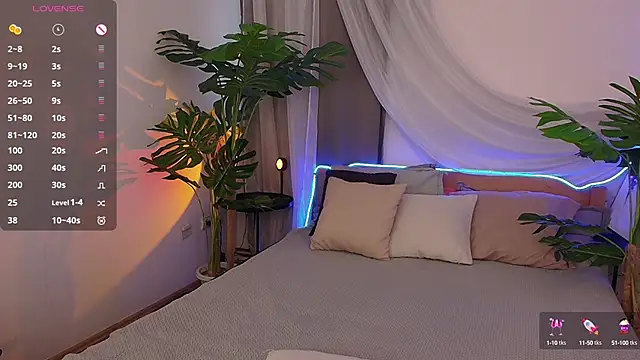 Snapshot of Alice_Walters chatting on 22, 10, 2025 Alice Walters online show from 22, 10, 2025