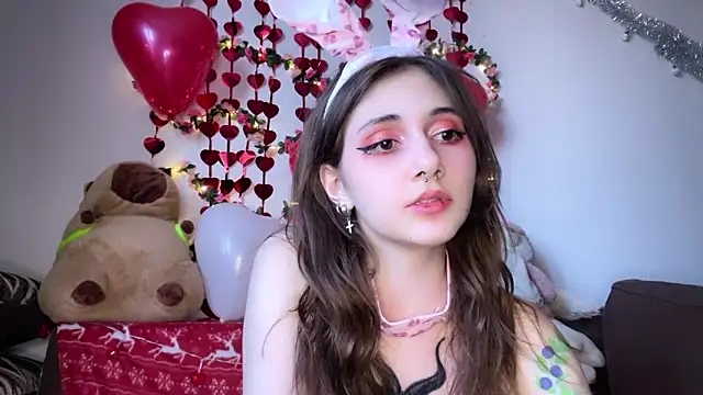 Snapshot of _Devill_Baby chatting on 15, 2, 2025 Devill Baby online show from 15, 2, 2025