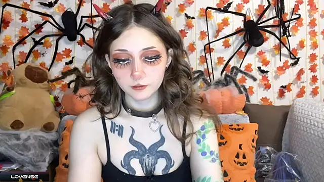 Snapshot of _Devill_Baby chatting on 17, 10, 2025 Devill Baby online show from 17, 10, 2025